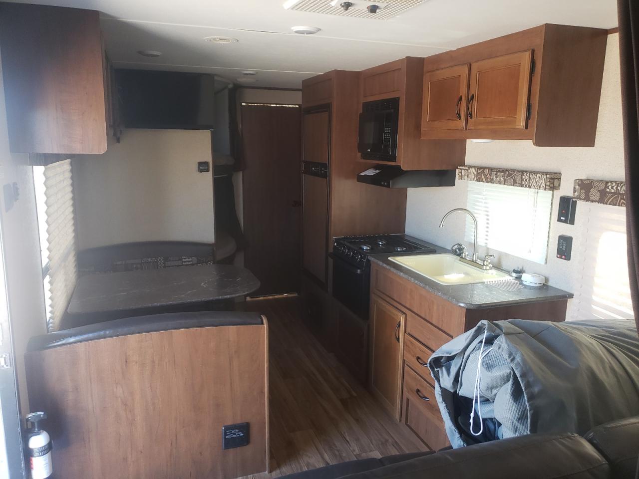 2016 JAYCO JAY FLIGHT VIN 1UJBJ0BN8G17V1043 photo 6