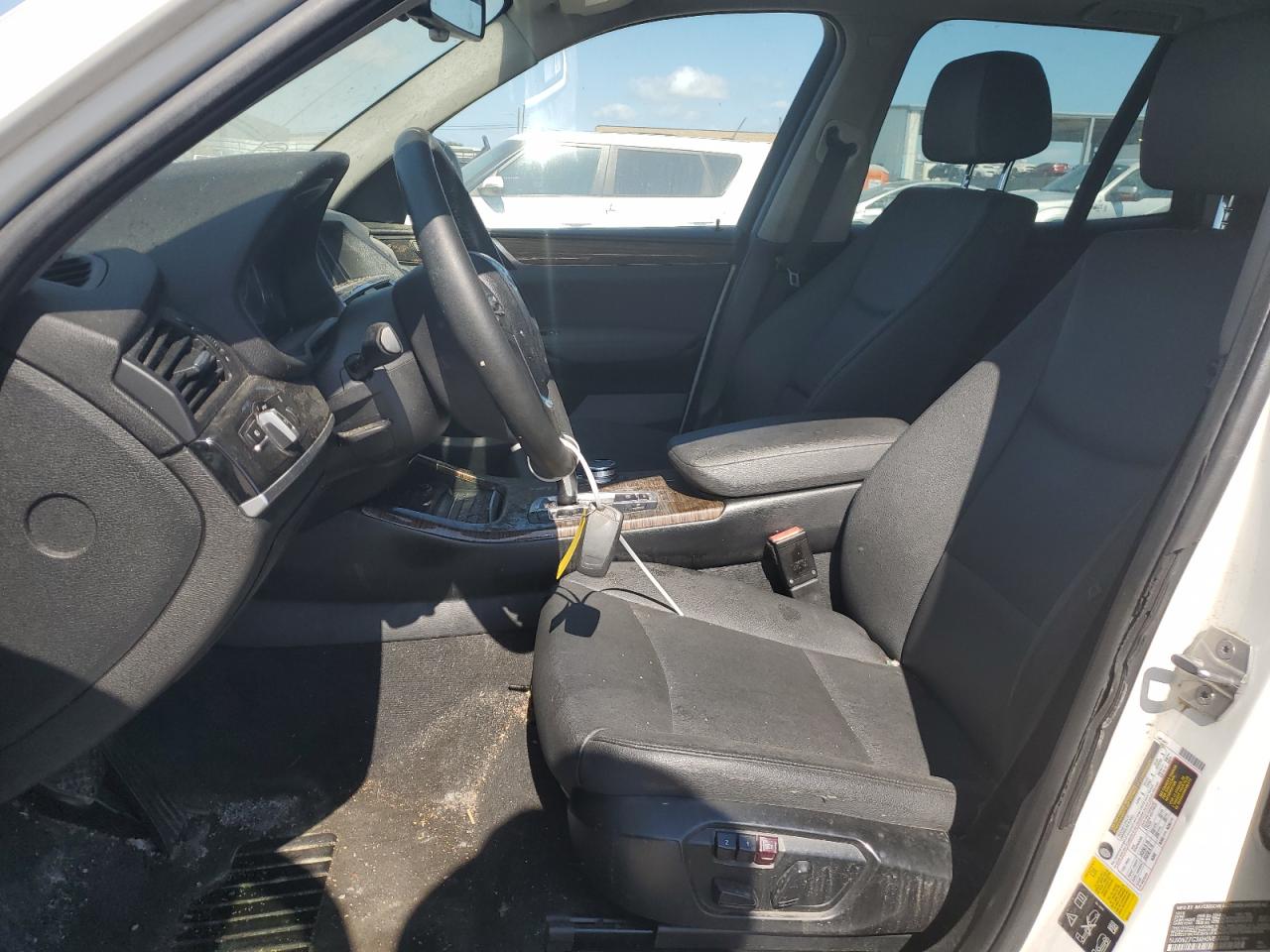2017 BMW X3 VIN 5UXWZ7C3XH0V89308 photo 7