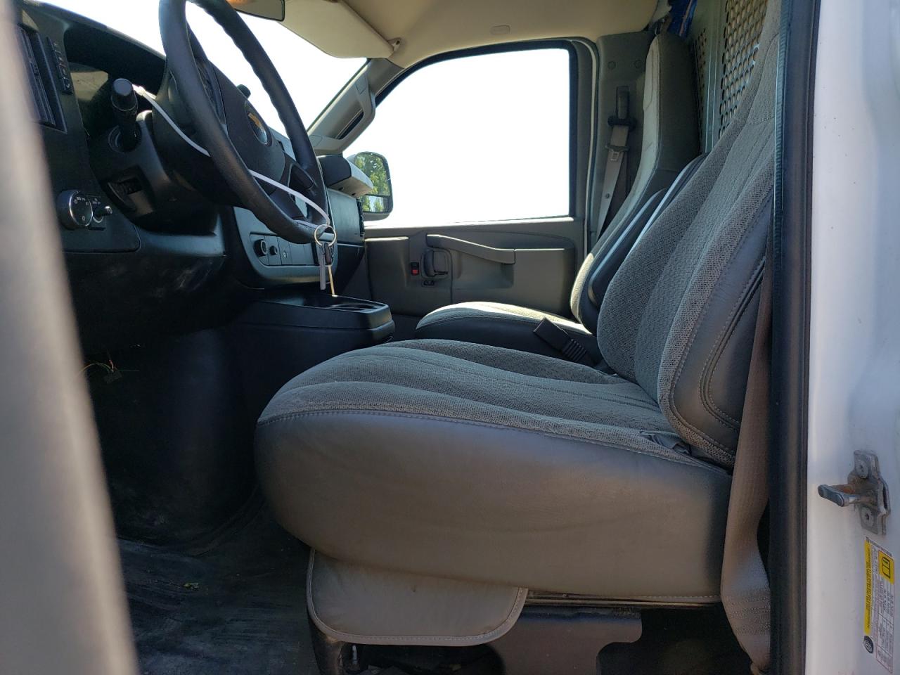 2017 CHEVROLET Express 2500 VIN 1GCWGAFF2H1239336 photo 7