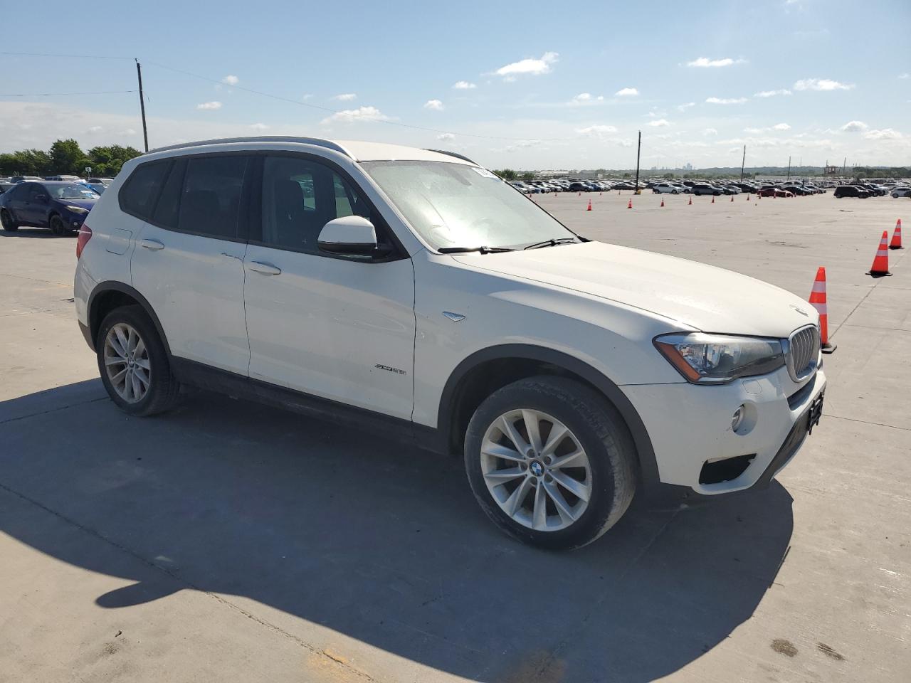 2017 BMW X3 VIN 5UXWZ7C3XH0V89308 photo 4