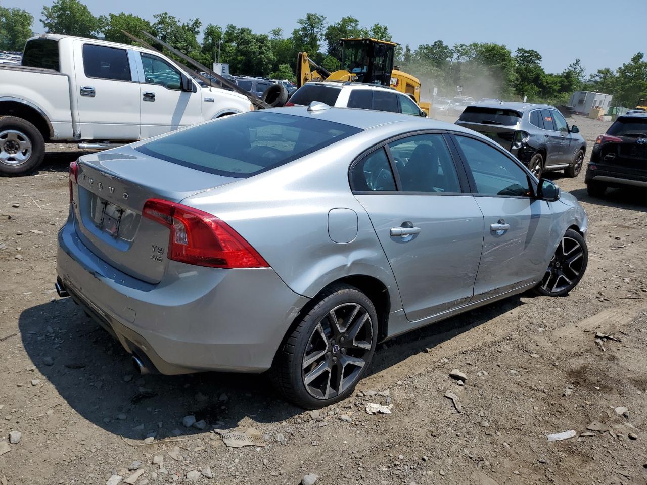 2018 Volvo S60 VIN YV140MTL7J2461338 photo 3