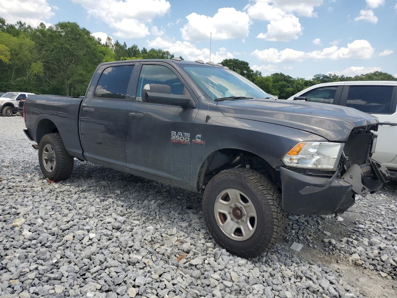 2018 RAM 3500 VIN 3C63R3CL1JG286309 photo 4