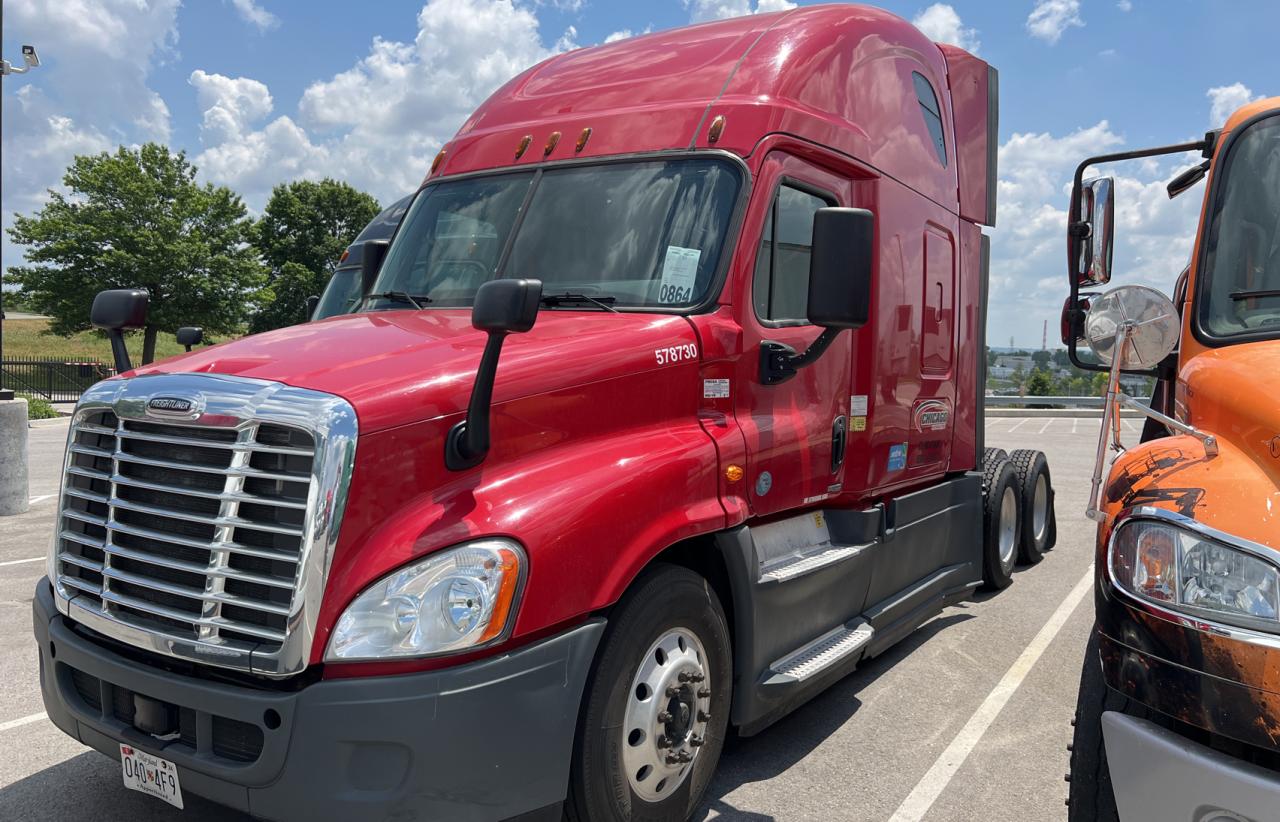2015 FREIGHTLINER CASCADIA 125 VIN 3AKJGLD59FSFP6863 photo 2