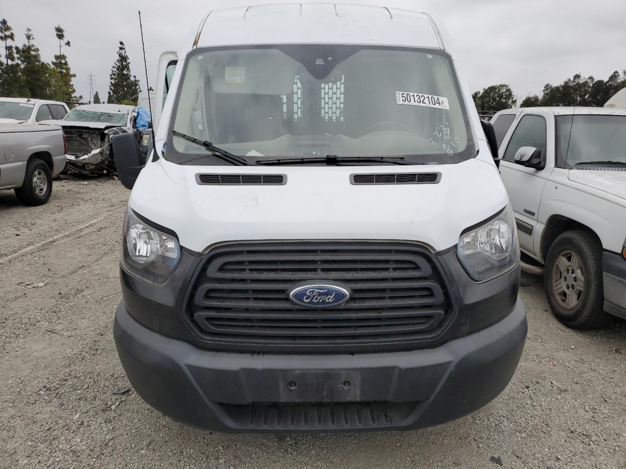 2019 Ford Transit VIN 1FTYR2CM0KKB66562 photo 5