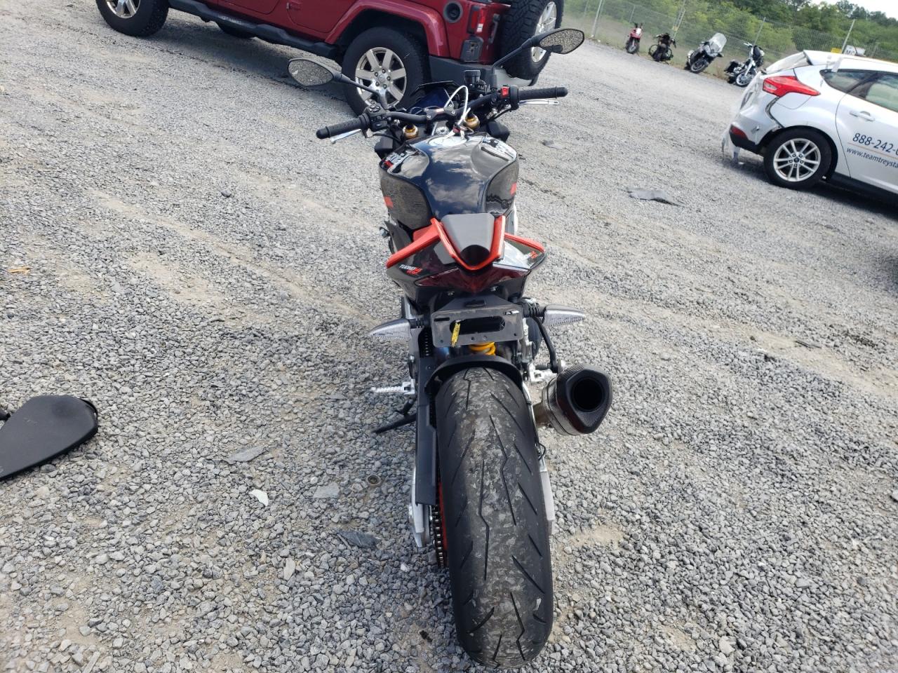 2021 APRILIA TUONO V4 FACTORY VIN ZD4KZUB02MS000082 photo 4
