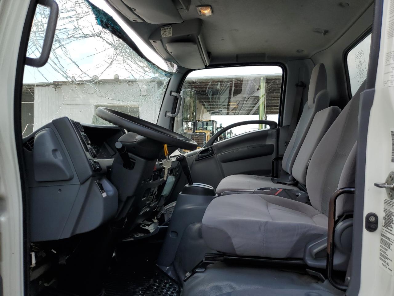 2018 ISUZU Npr VIN 54DC4W1BXJS800570 photo 7