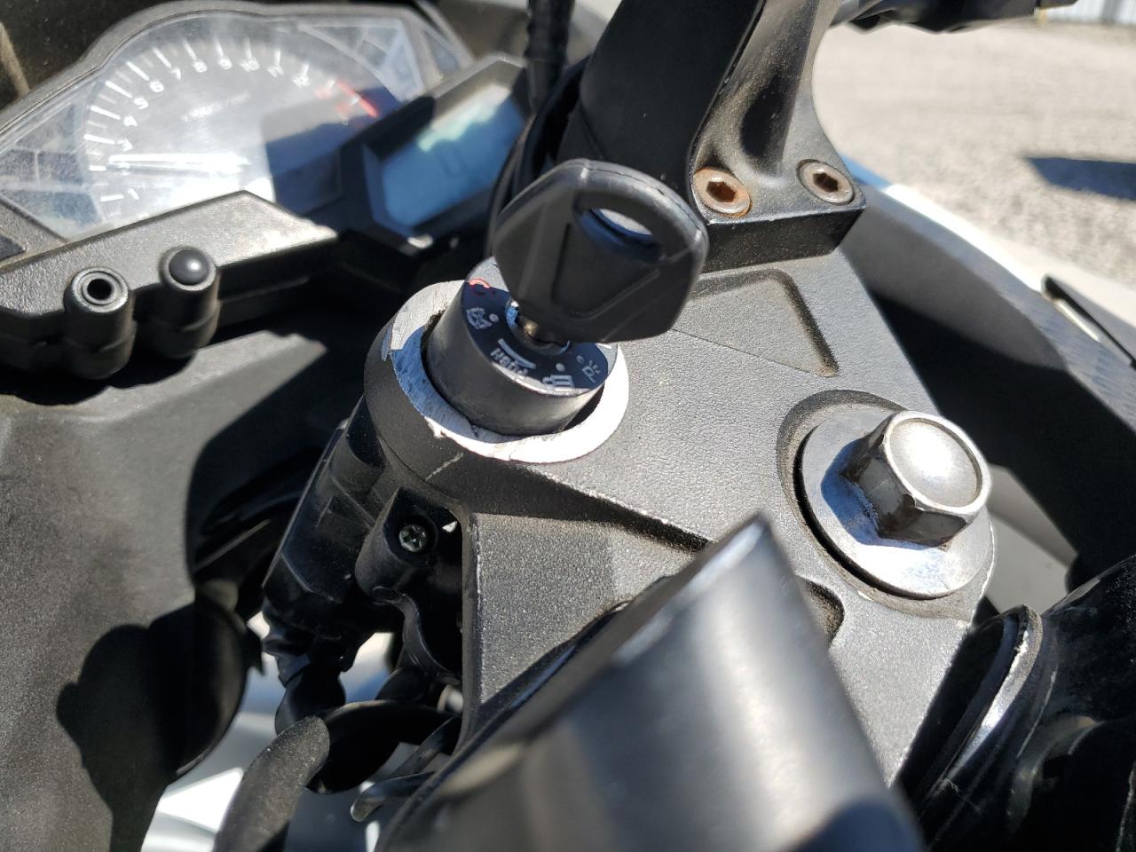 2015 KAWASAKI EX300 A VIN JKAEX8A12FDA22037 photo 8