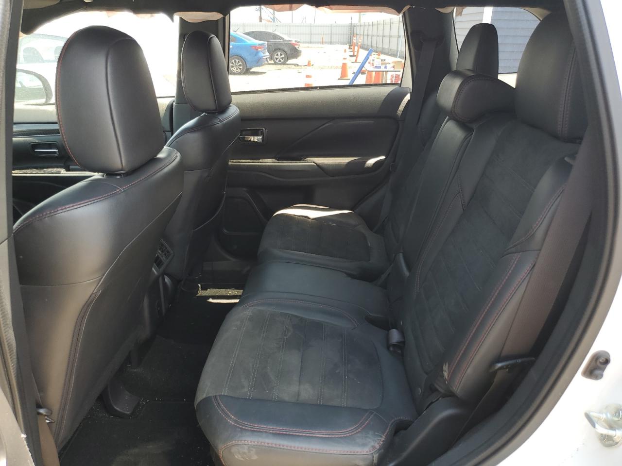 2020 Mitsubishi Outlander VIN JA4AZ3A39LZ017782 photo 11