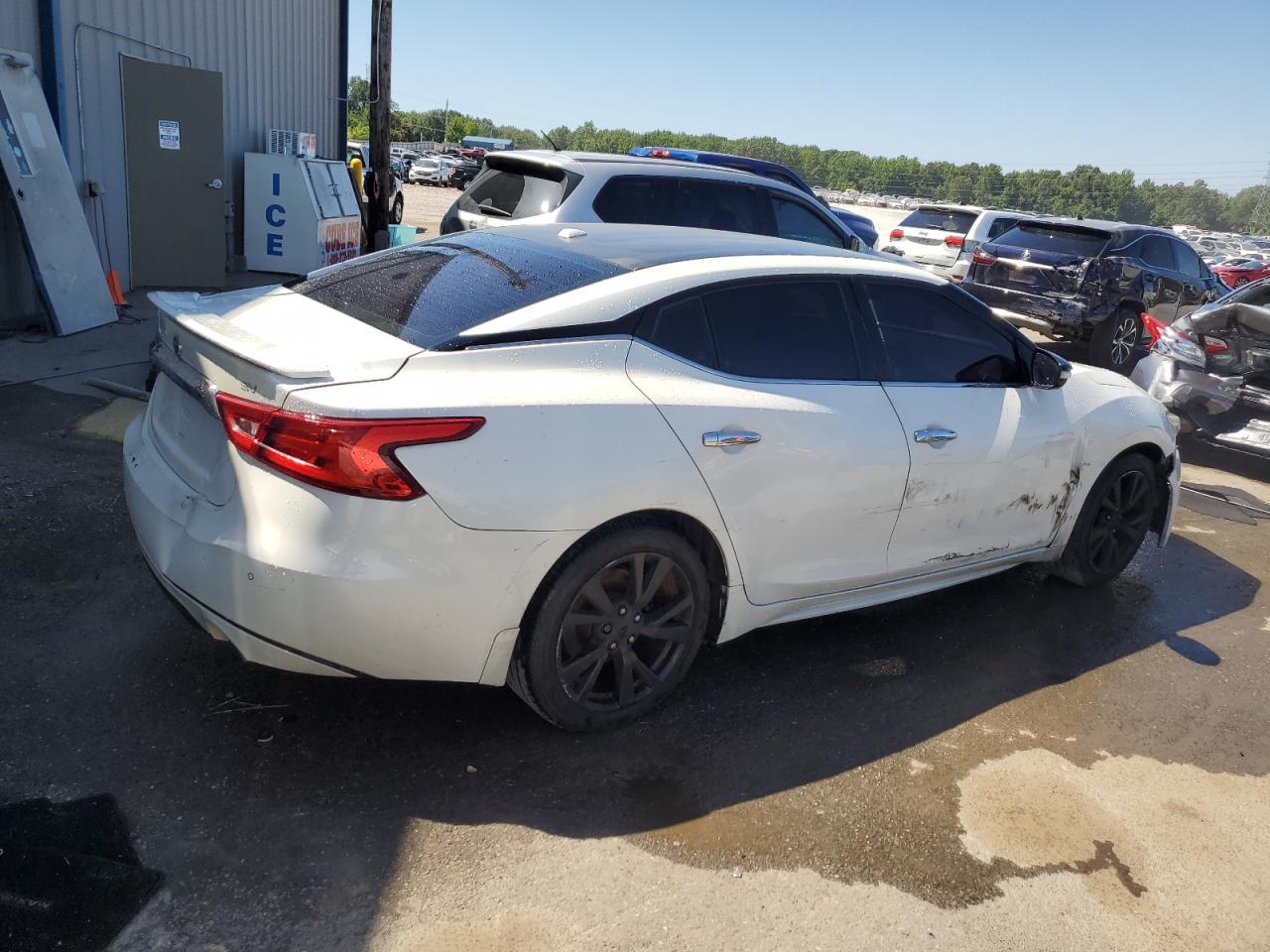 2017 NISSAN Maxima VIN 1N4AA6APXHC438508 photo 3