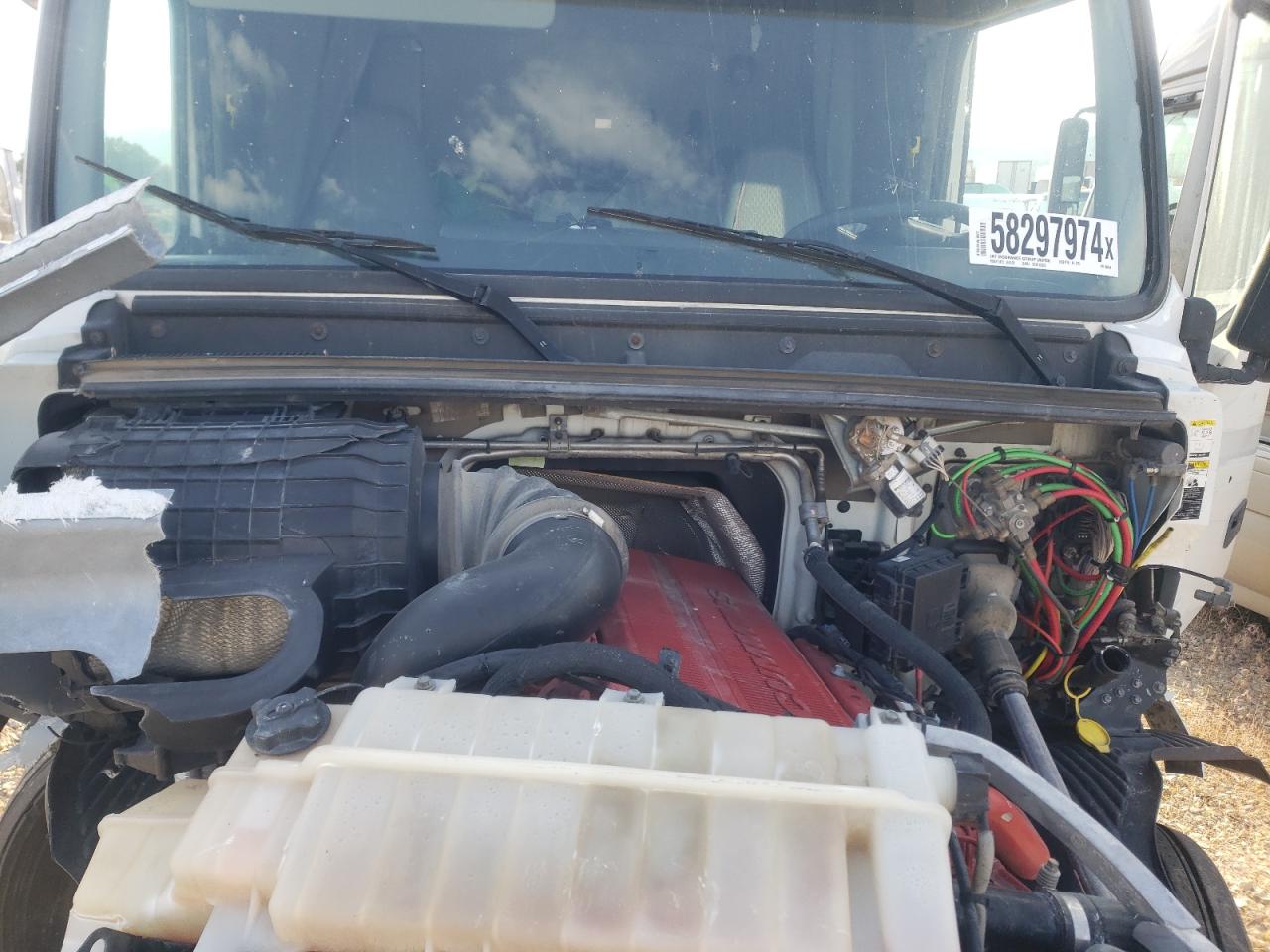 2018 VOLVO Vn VIN 4V4NC9TKXJN896654 photo 7
