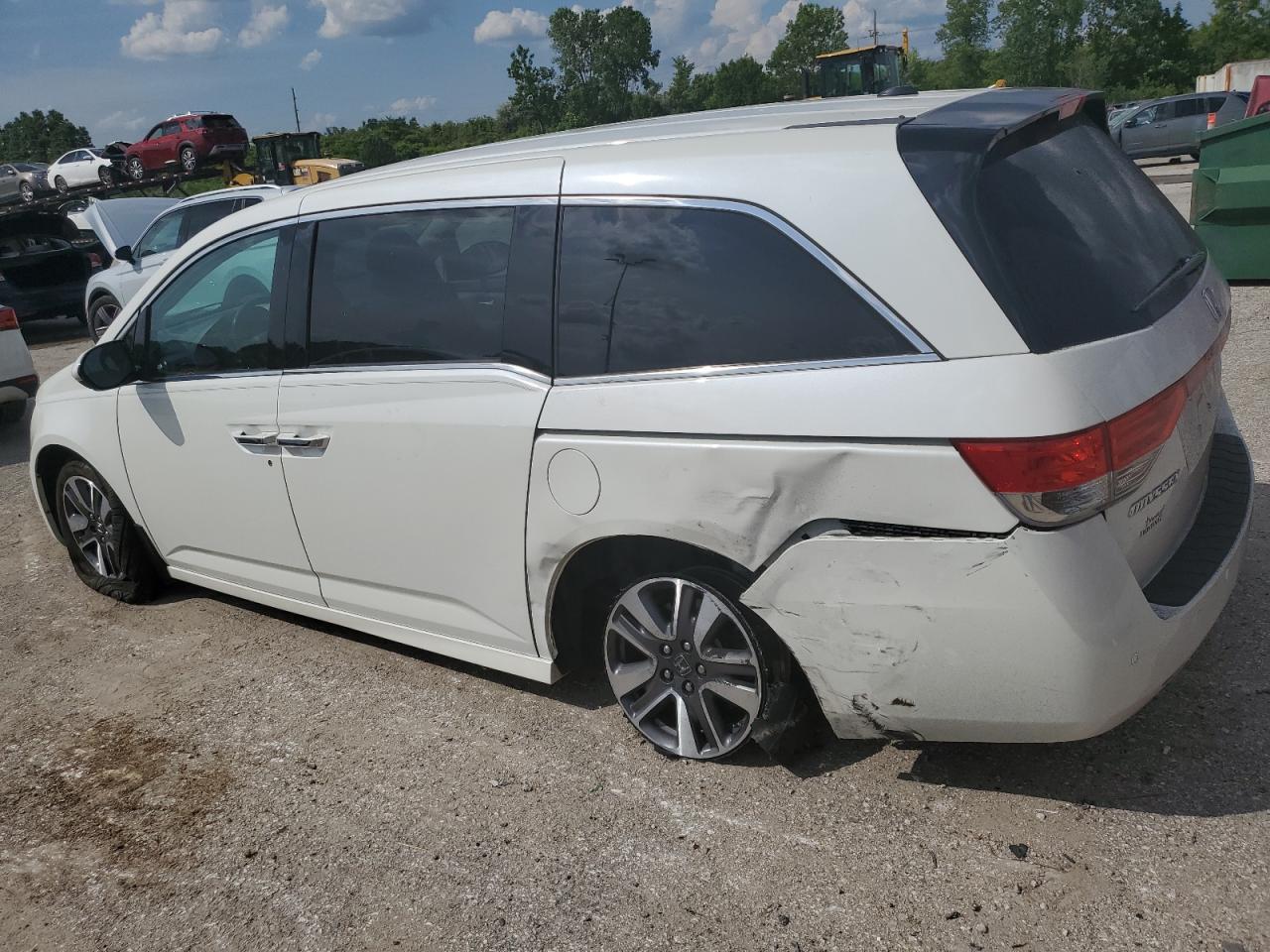 2014 HONDA Odyssey VIN 5FNRL5H97EB113807 photo 2