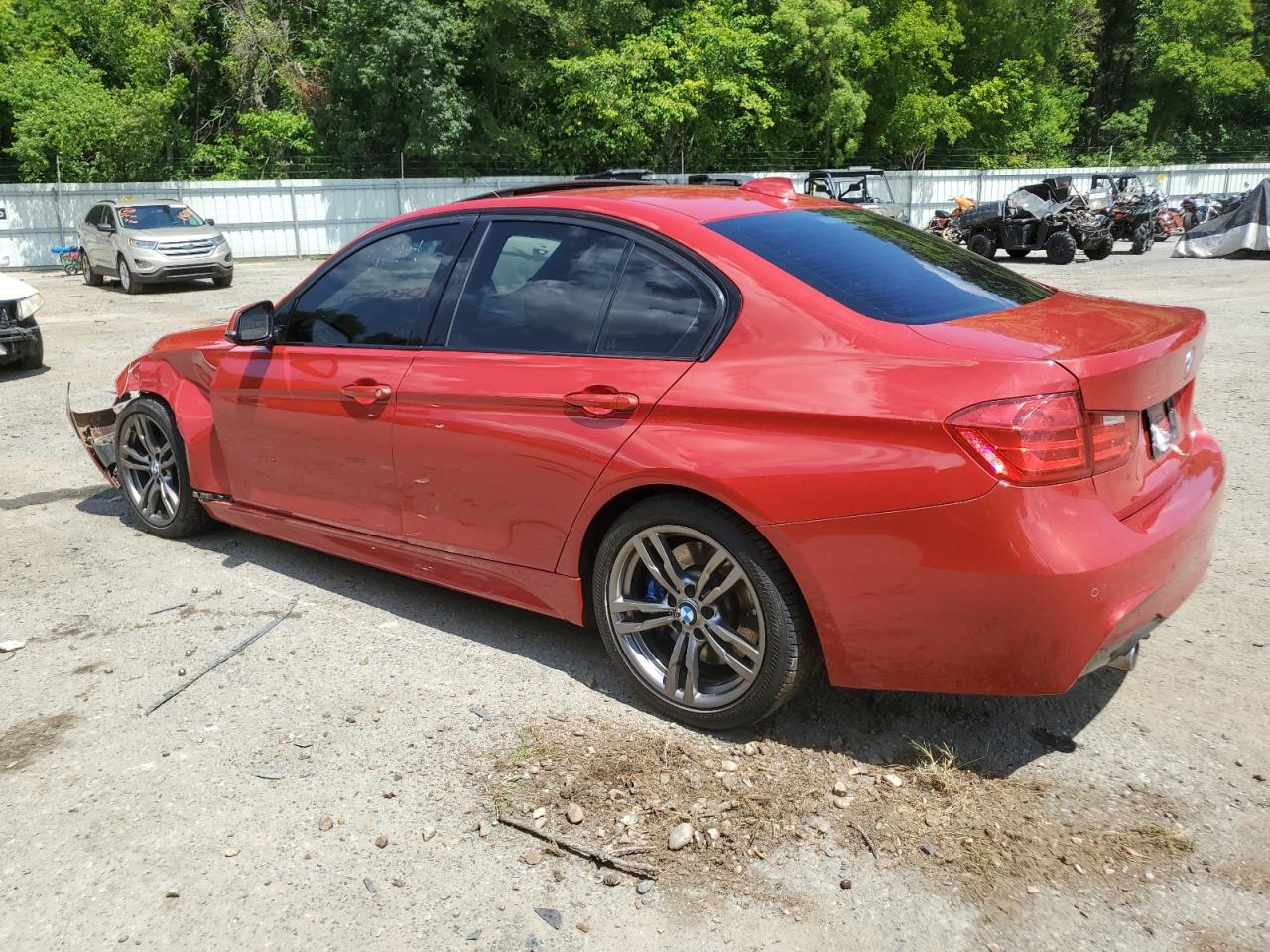 2015 BMW 3 series VIN WBA3A9C51FK472966 photo 2