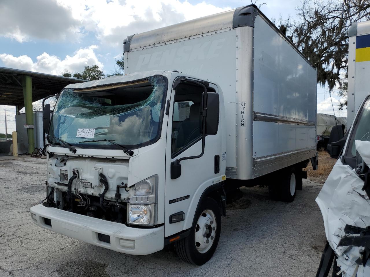 2018 ISUZU Npr VIN 54DC4W1BXJS800570 photo 1