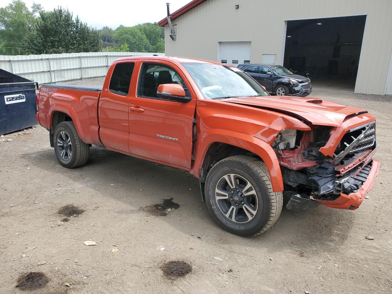 2016 TOYOTA Tacoma VIN 5TFSZ5AN9GX018388 photo 4