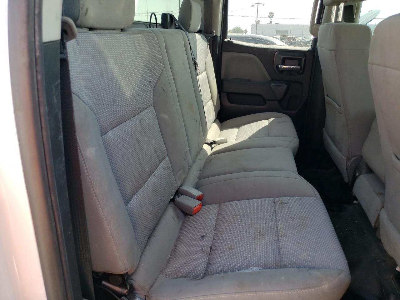 2018 Chevrolet Silverado VIN 1GCRCNEC1JZ215429 photo 10