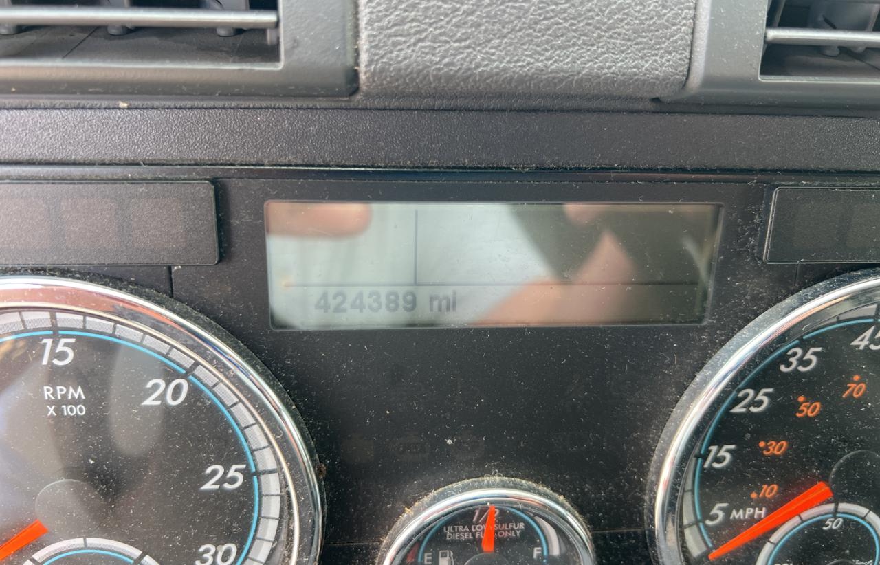 2017 FREIGHTLINER CASCADIA 125 VIN 1FUJGLDR2HLHN9863 photo 8