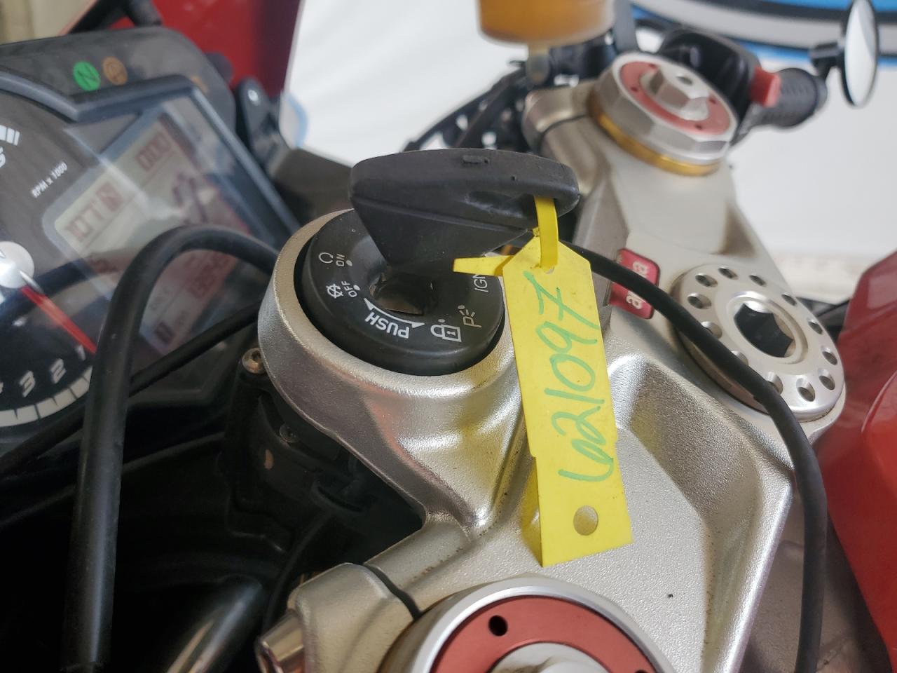 2014 APRILIA RSV4 R VIN ZD4RKUA48ES000032 photo 8