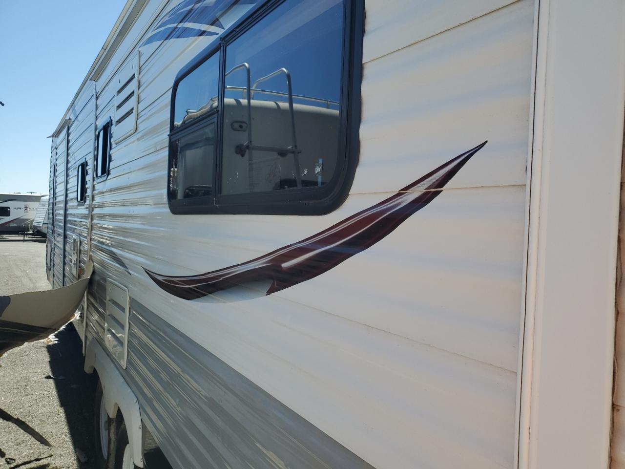 2012 JAYCO JAY FLIGHT VIN 1UJBJ0BS8C18S0443 photo 3