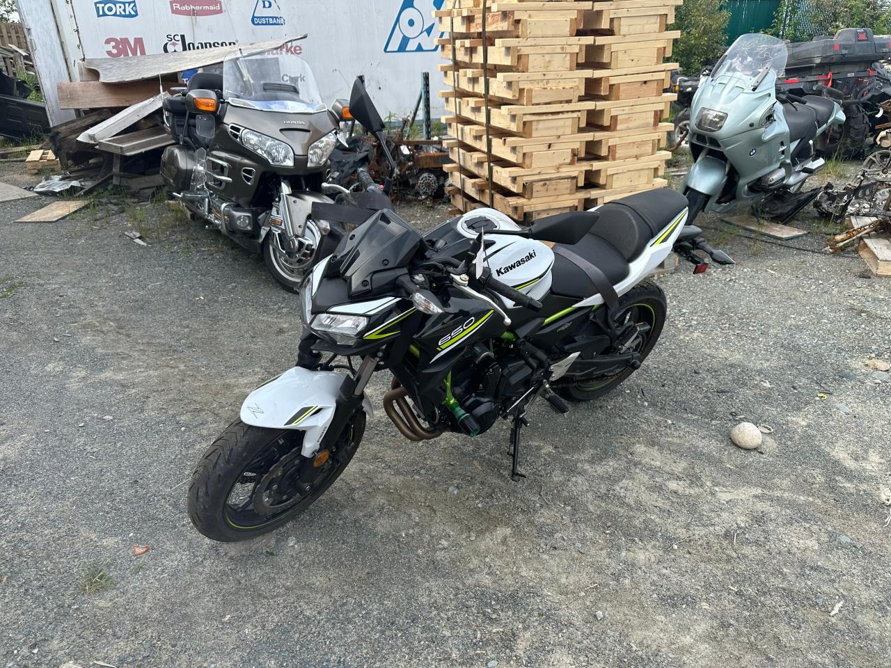 2020 KAWASAKI ER650 K VIN ML5EREK18LDA16438 photo 3