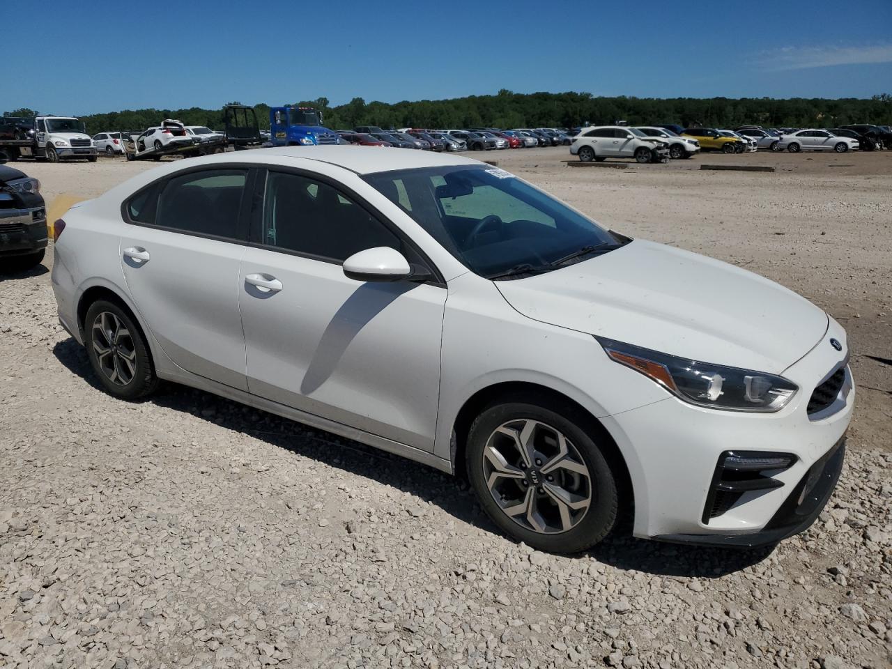 2021 KIA Forte VIN 3KPF24AD8ME274041 photo 4
