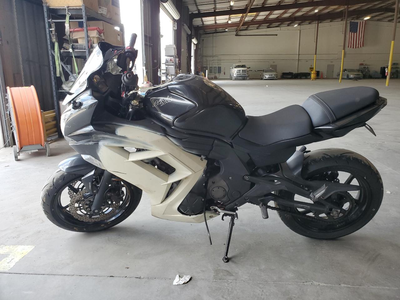 2016 KAWASAKI EX650 F VIN JKAEXEF18GDA29552 photo 3