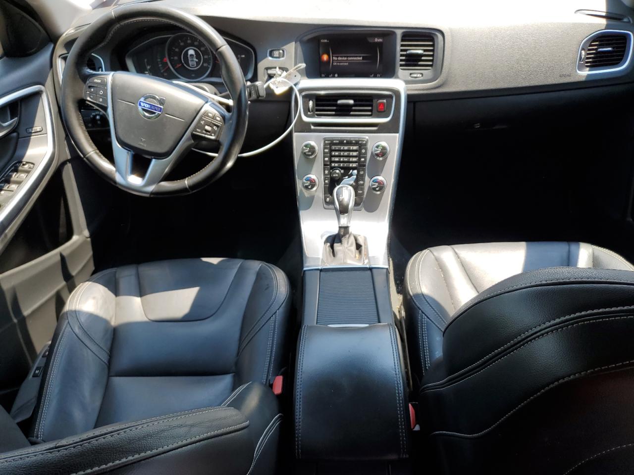 2018 Volvo S60 VIN YV140MTL7J2461338 photo 8