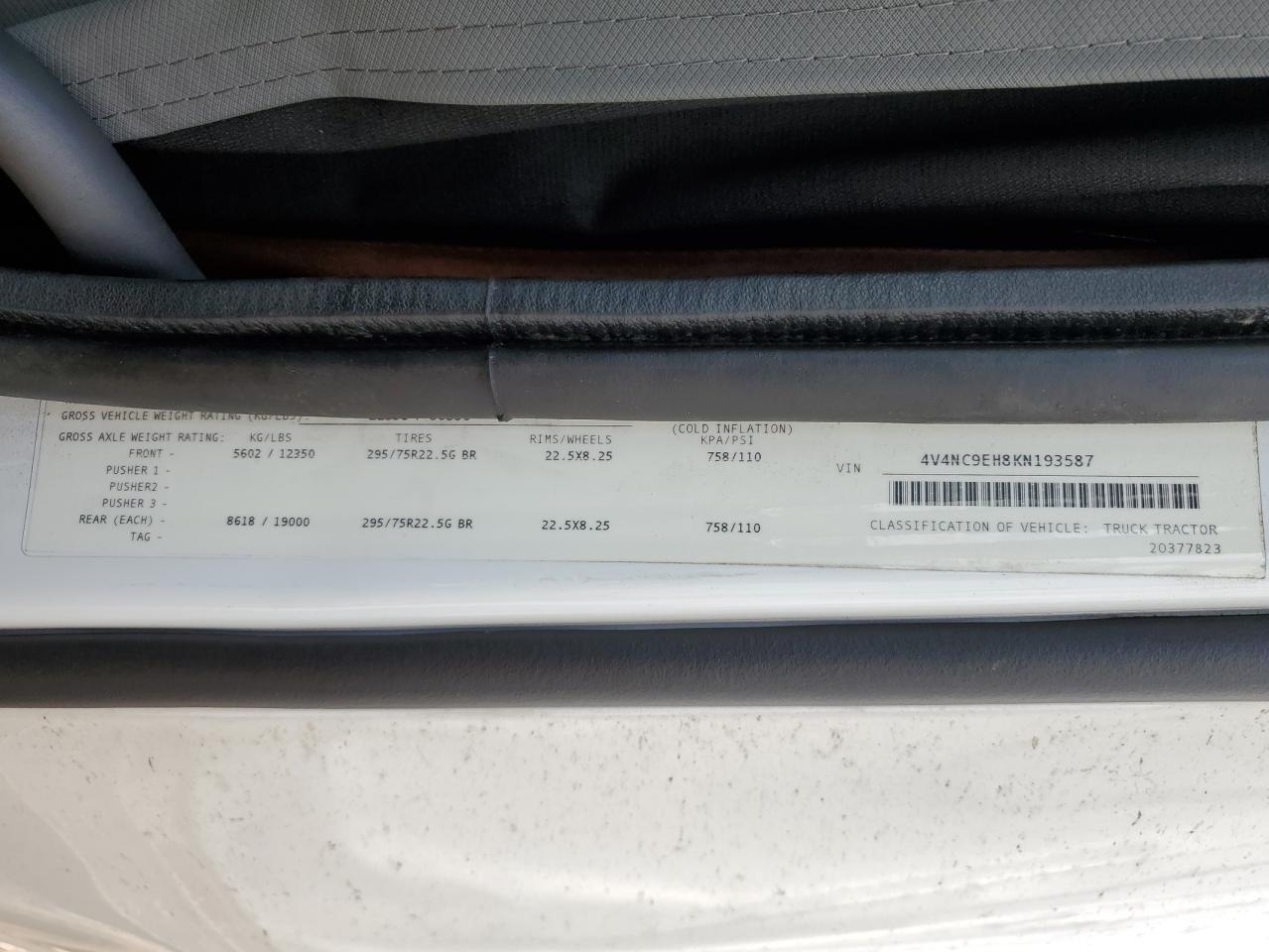 2019 Volvo Vn VIN 4V4NC9EH8KN193587 photo 10