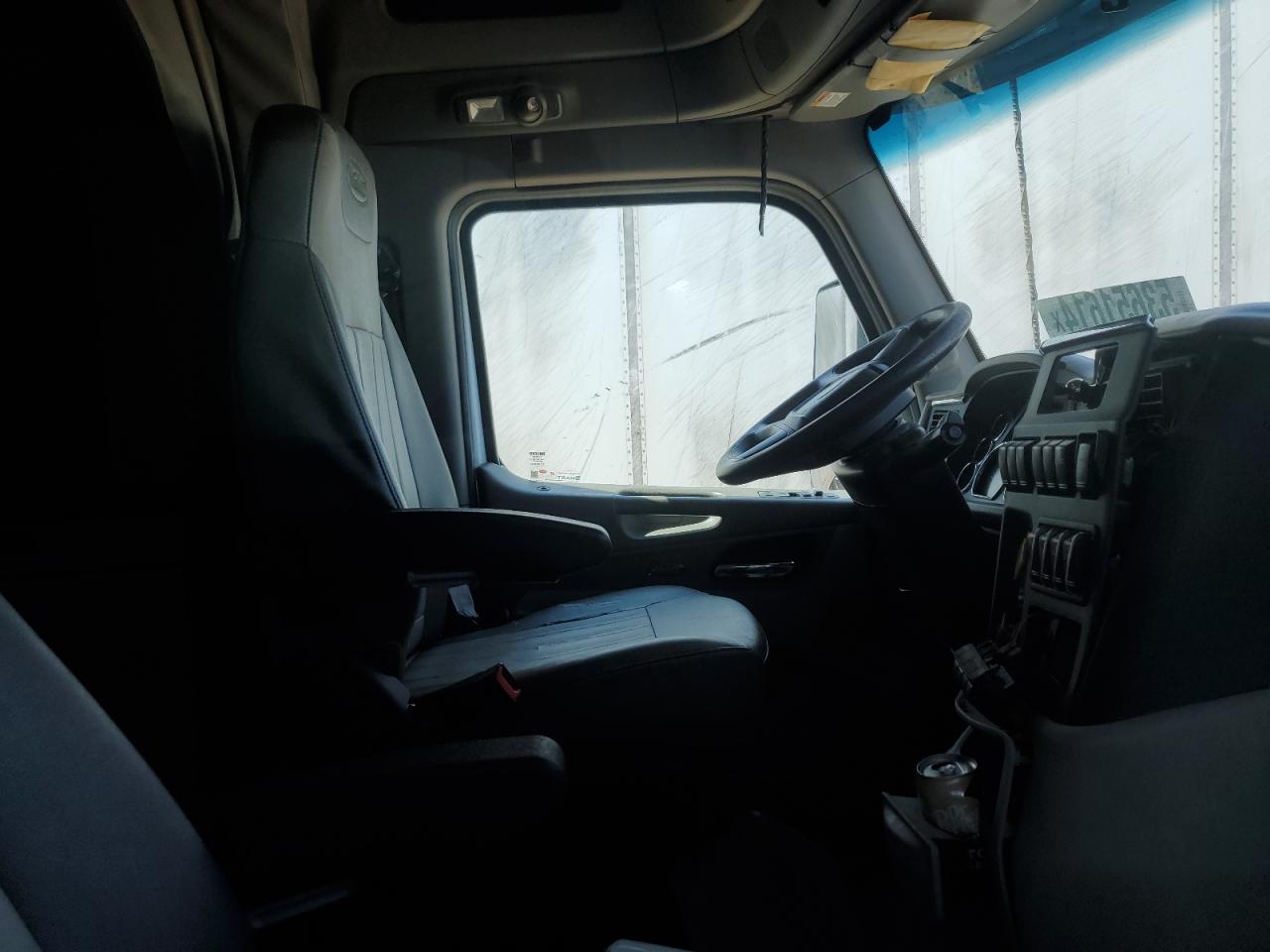 2020 PETERBILT 579 VIN 1XPBD49XXLD657484 photo 6