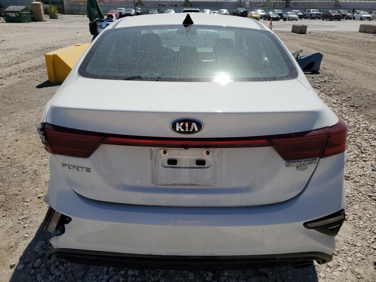 2021 KIA Forte VIN 3KPF24AD8ME274041 photo 6