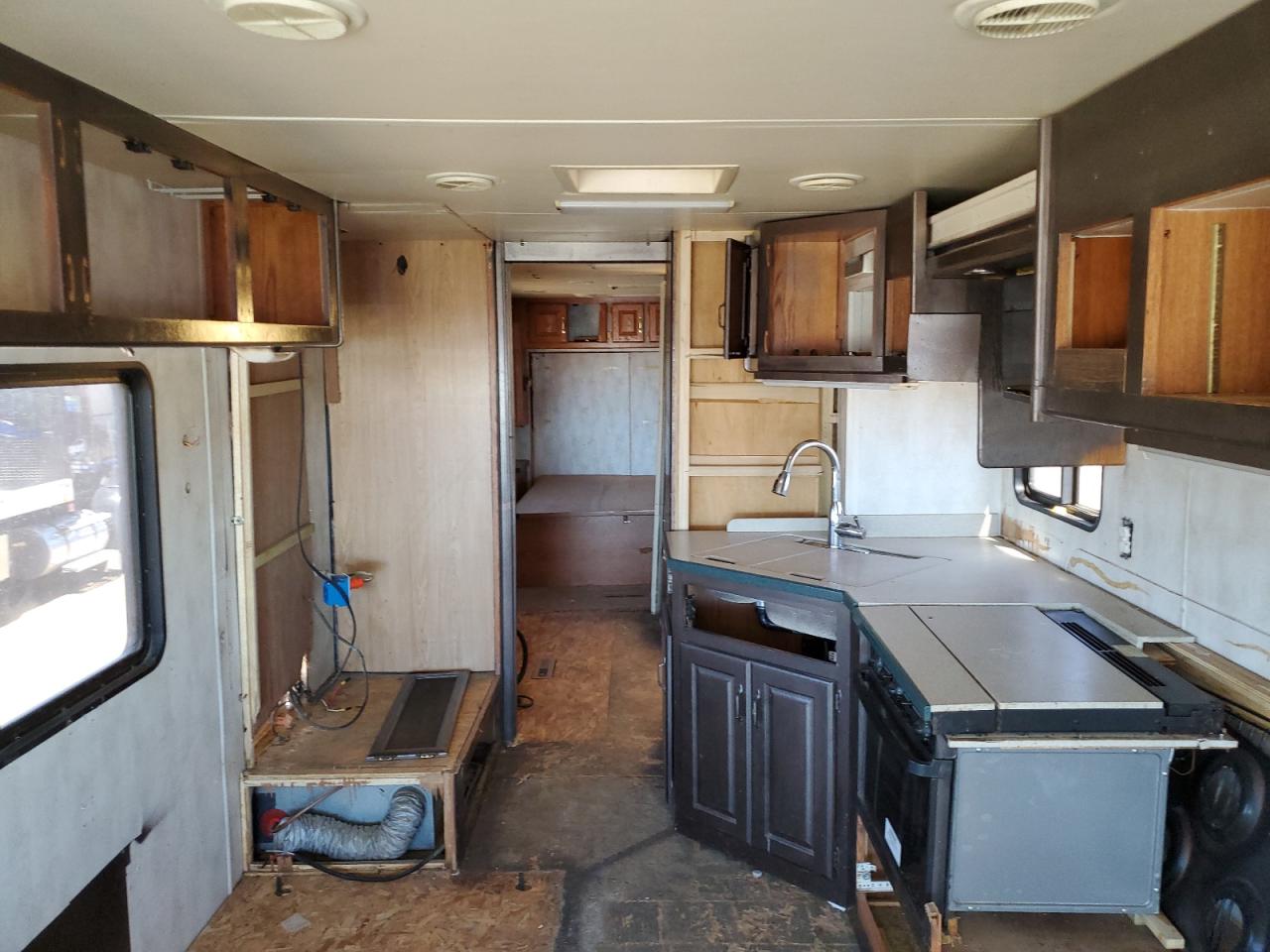 2000 FREIGHTLINER All other VIN 4UZ6XJCAXYCG19634 photo 6