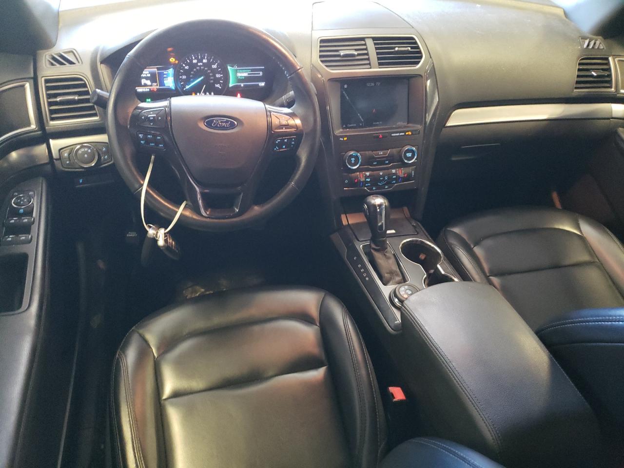 2019 Ford Explorer VIN 1FM5K8D86KGA95684 photo 8