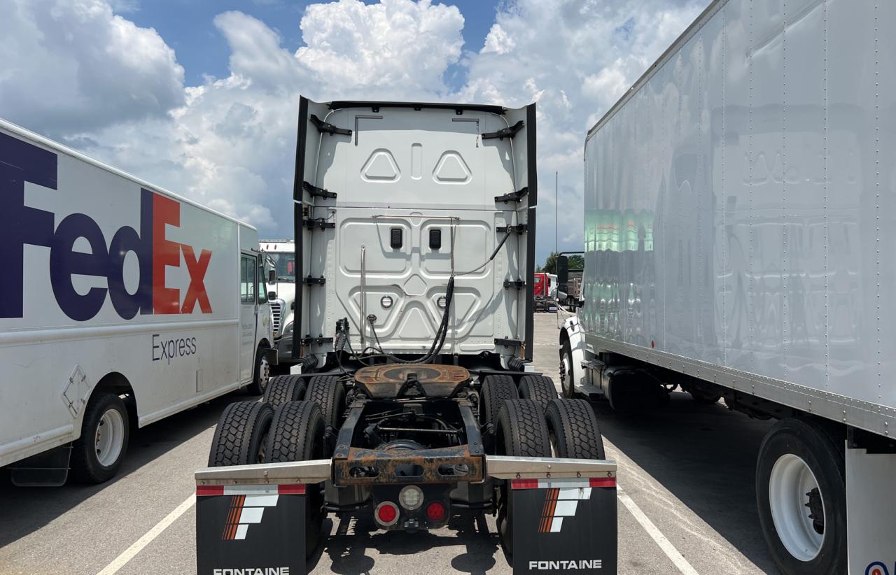 2017 FREIGHTLINER CASCADIA 125 VIN 1FUJGLDR2HLHN9863 photo 5