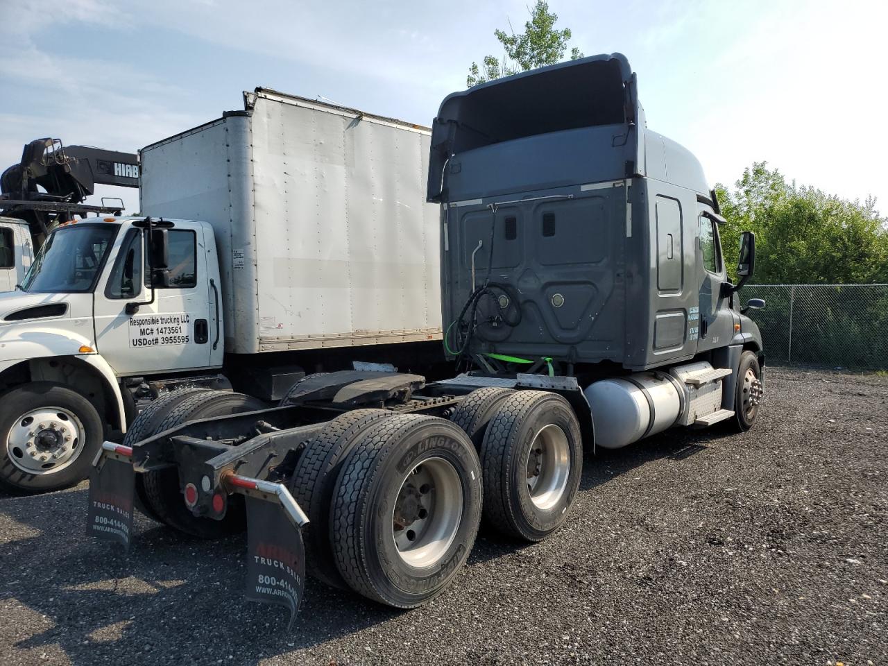 2015 FREIGHTLINER CASCADIA 125 VIN 1FUJGLBG6FLGL4511 photo 4