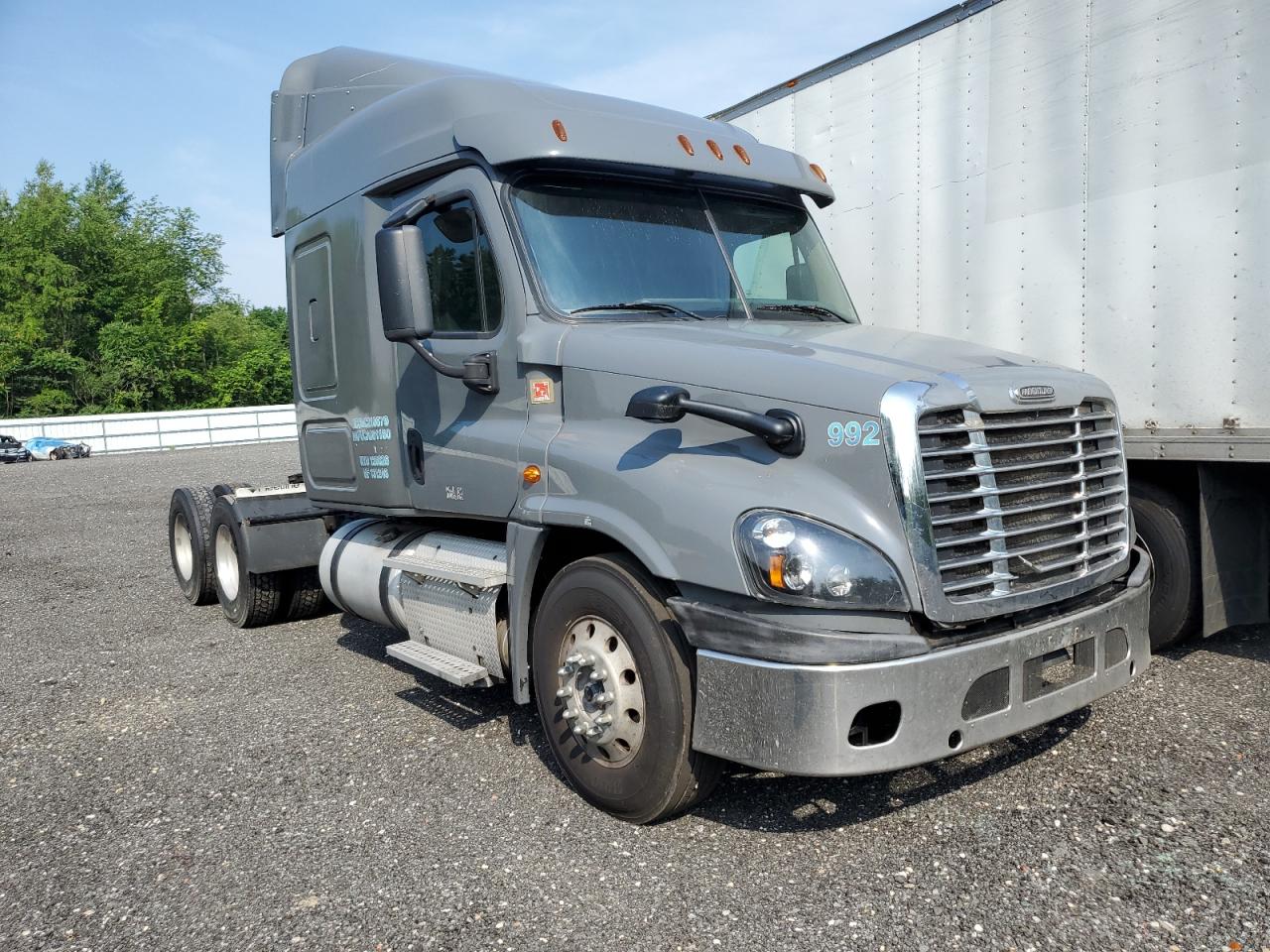 2015 FREIGHTLINER CASCADIA 125 VIN 1FUJGLBG6FLGL4511 photo 9