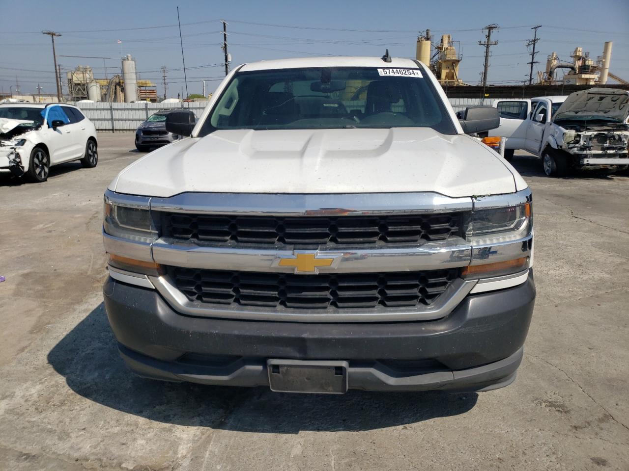 2018 Chevrolet Silverado VIN 1GCRCNEC1JZ215429 photo 5