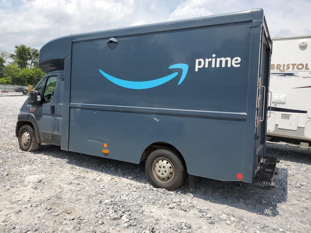 2022 RAM Promaster 3500 VIN 3C7WRVMG4NE126044 photo 2