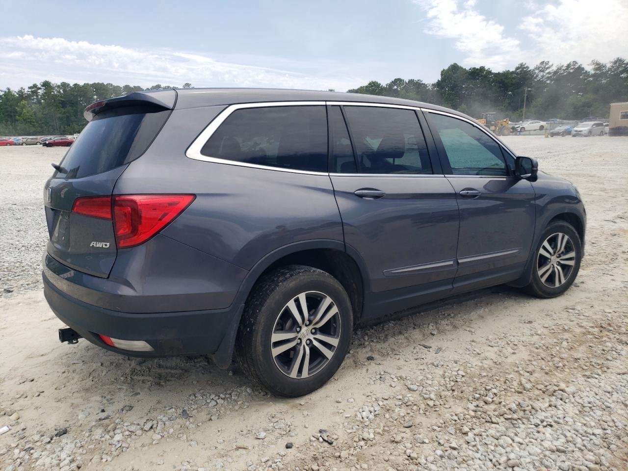 2018 Honda Pilot VIN 5FNYF6H54JB043781 photo 3