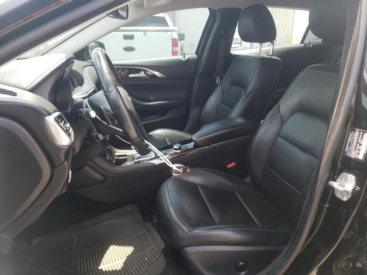 2018 INFINITI Qx30 VIN SJKCH5CP1JA059000 photo 7