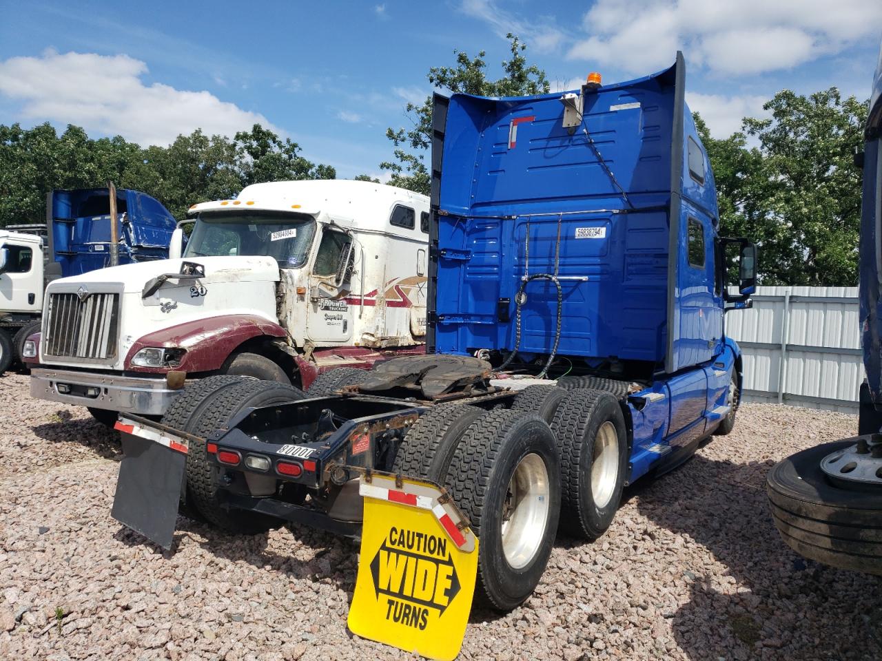 2019 VOLVO Vn VIN 4V4NC9EH7KN904079 photo 4