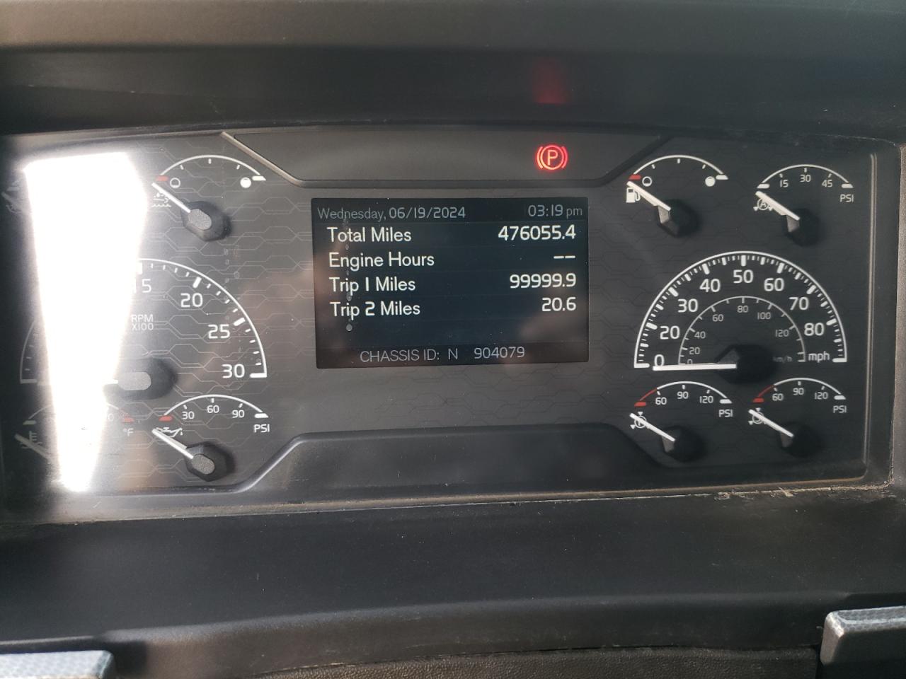 2019 VOLVO Vn VIN 4V4NC9EH7KN904079 photo 8