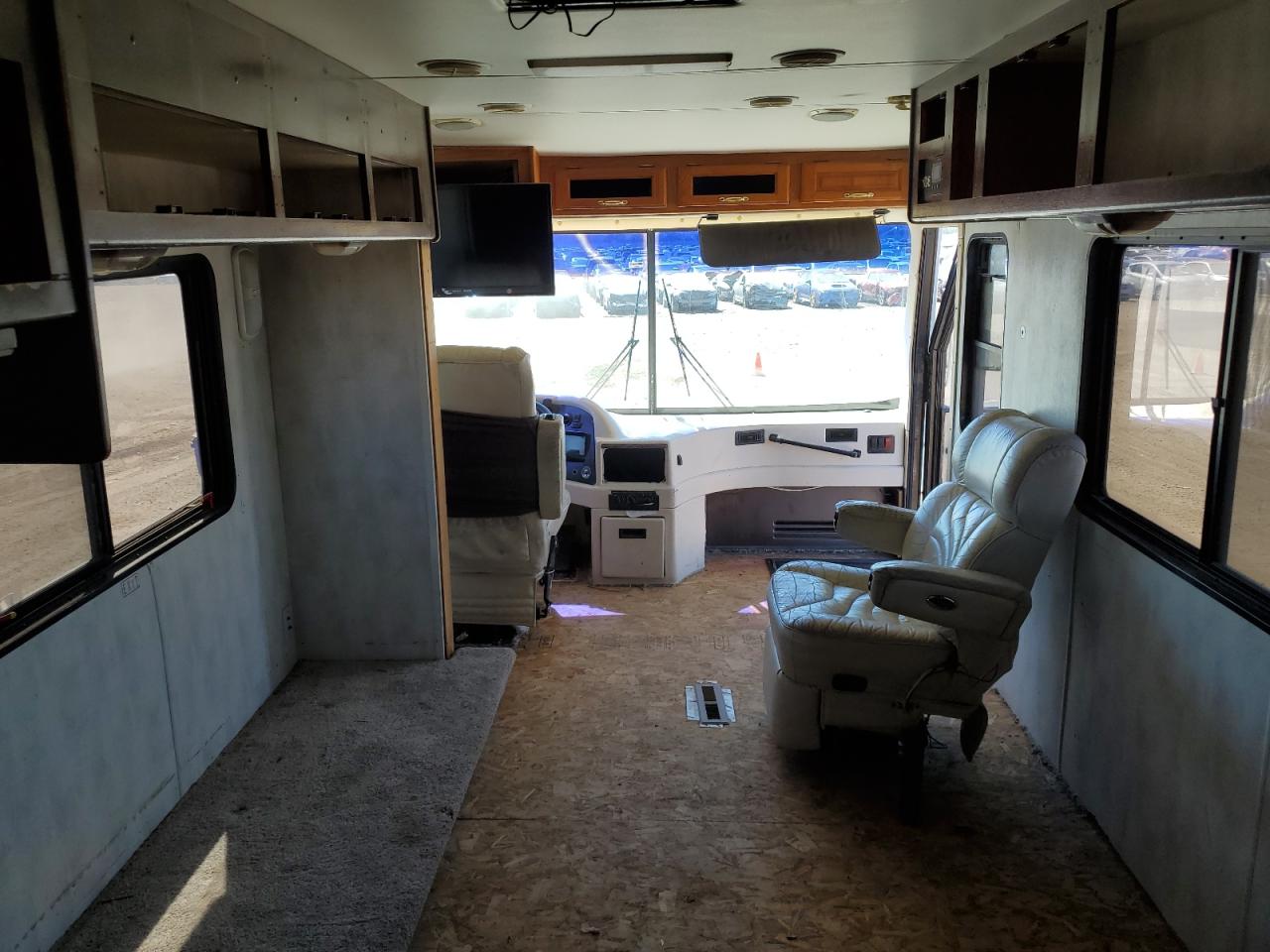 2000 FREIGHTLINER All other VIN 4UZ6XJCAXYCG19634 photo 5
