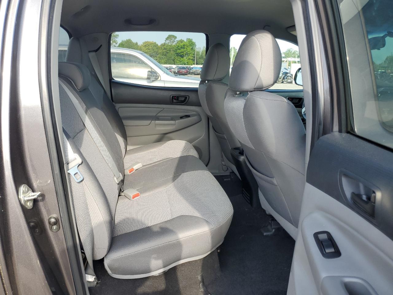2014 Toyota Tacoma VIN 5TFLU4ENXEX107374 photo 10