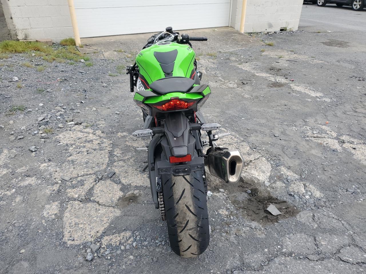 2022 KAWASAKI ZX1002 M VIN JKBZXVM13NA002383 photo 4