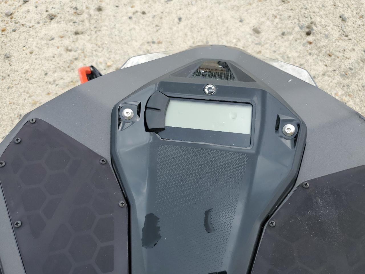 2022 SKI DOO SUMMIT VIN 2BPSTJNBXNV000835 photo 8