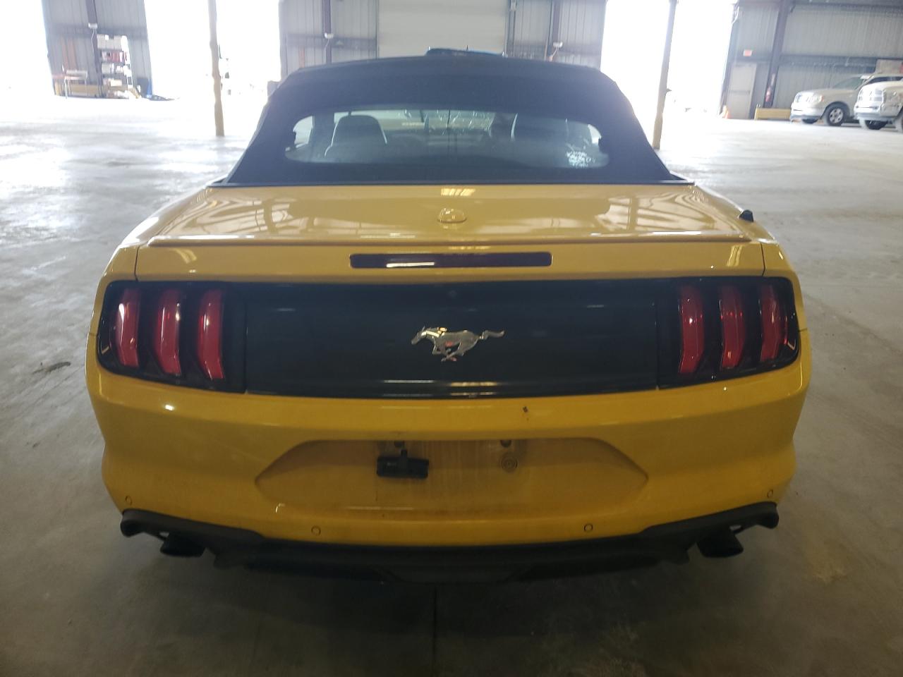 2018 FORD Mustang VIN 1FATP8UH2J5136518 photo 6