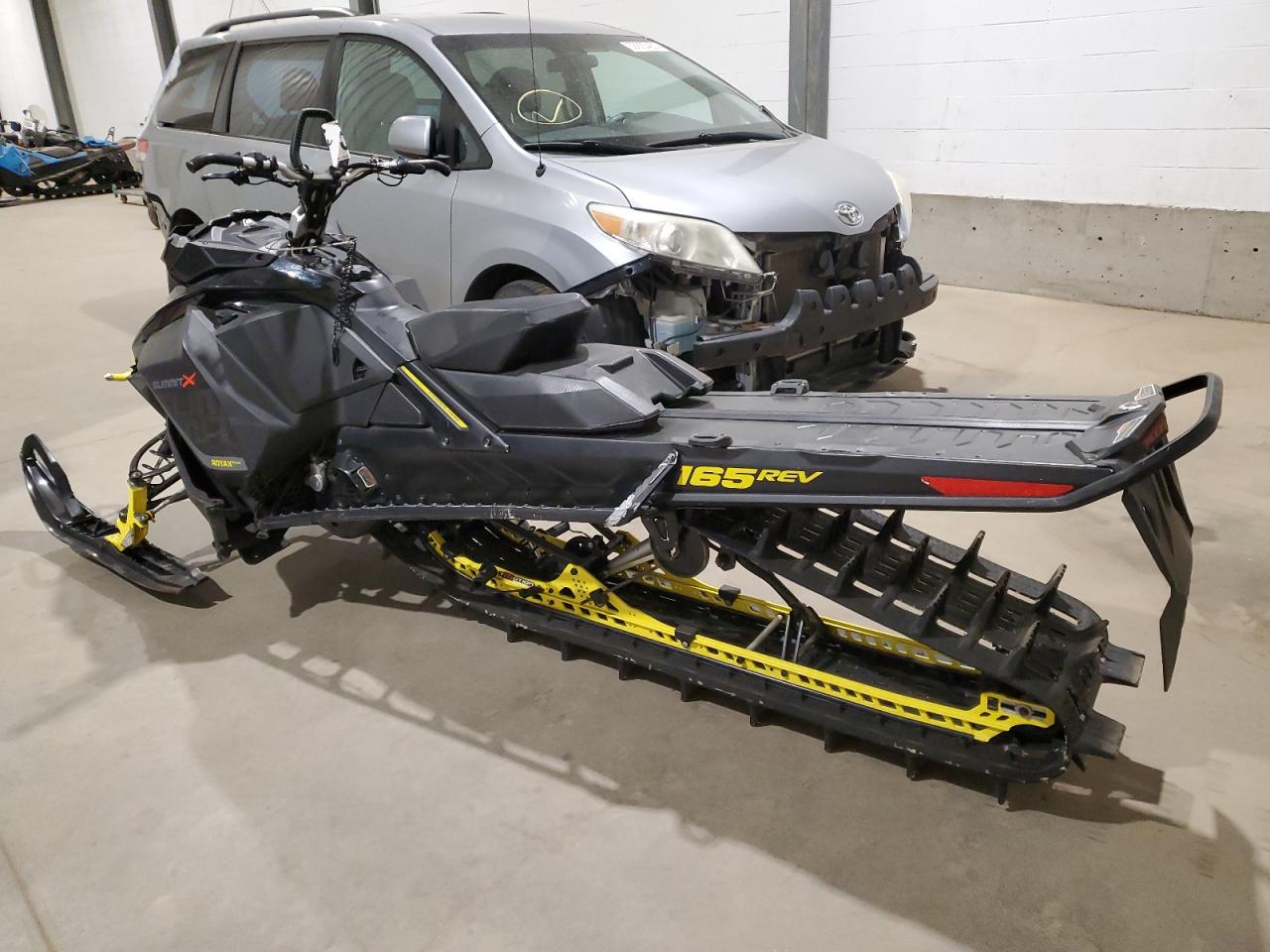 2017 SKIDOO SUMMIT X 8 VIN 2BPSTDHD7HV001167 photo 3