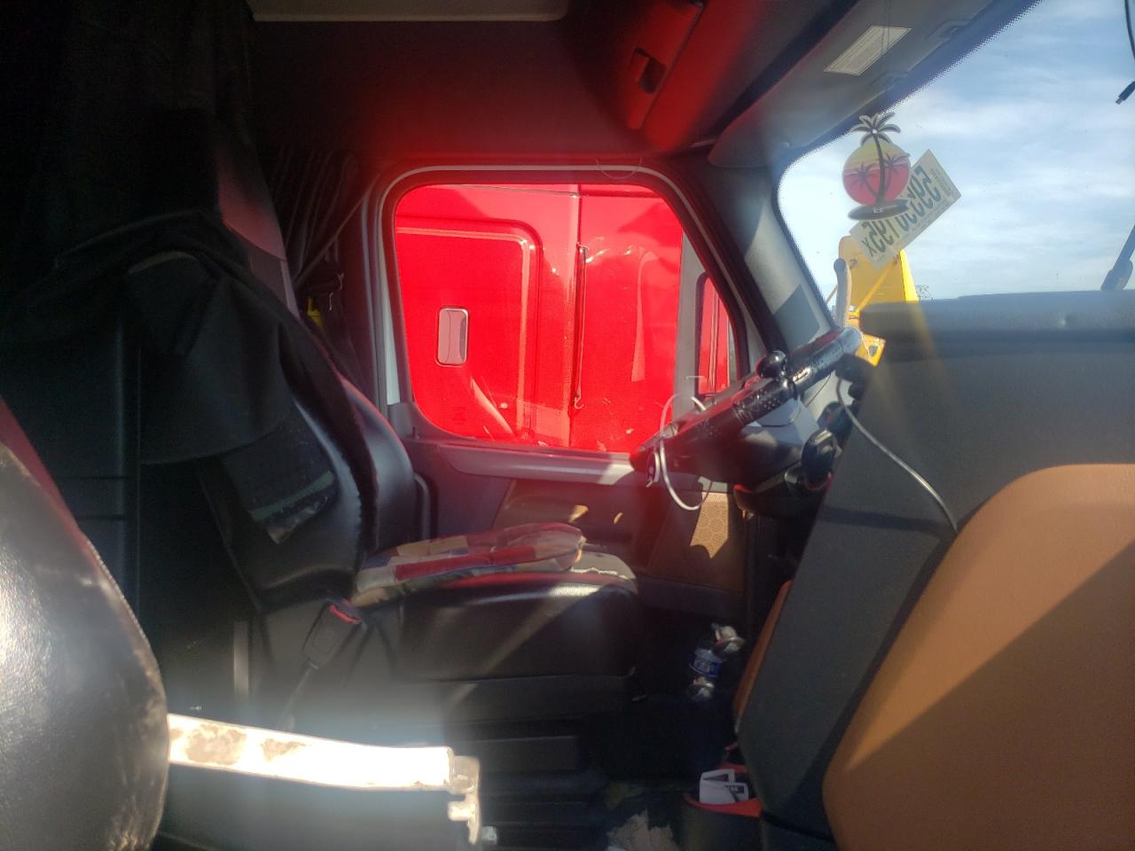 2021 FREIGHTLINER All other VIN 3AKJHHDR0NSMZ7171 photo 6