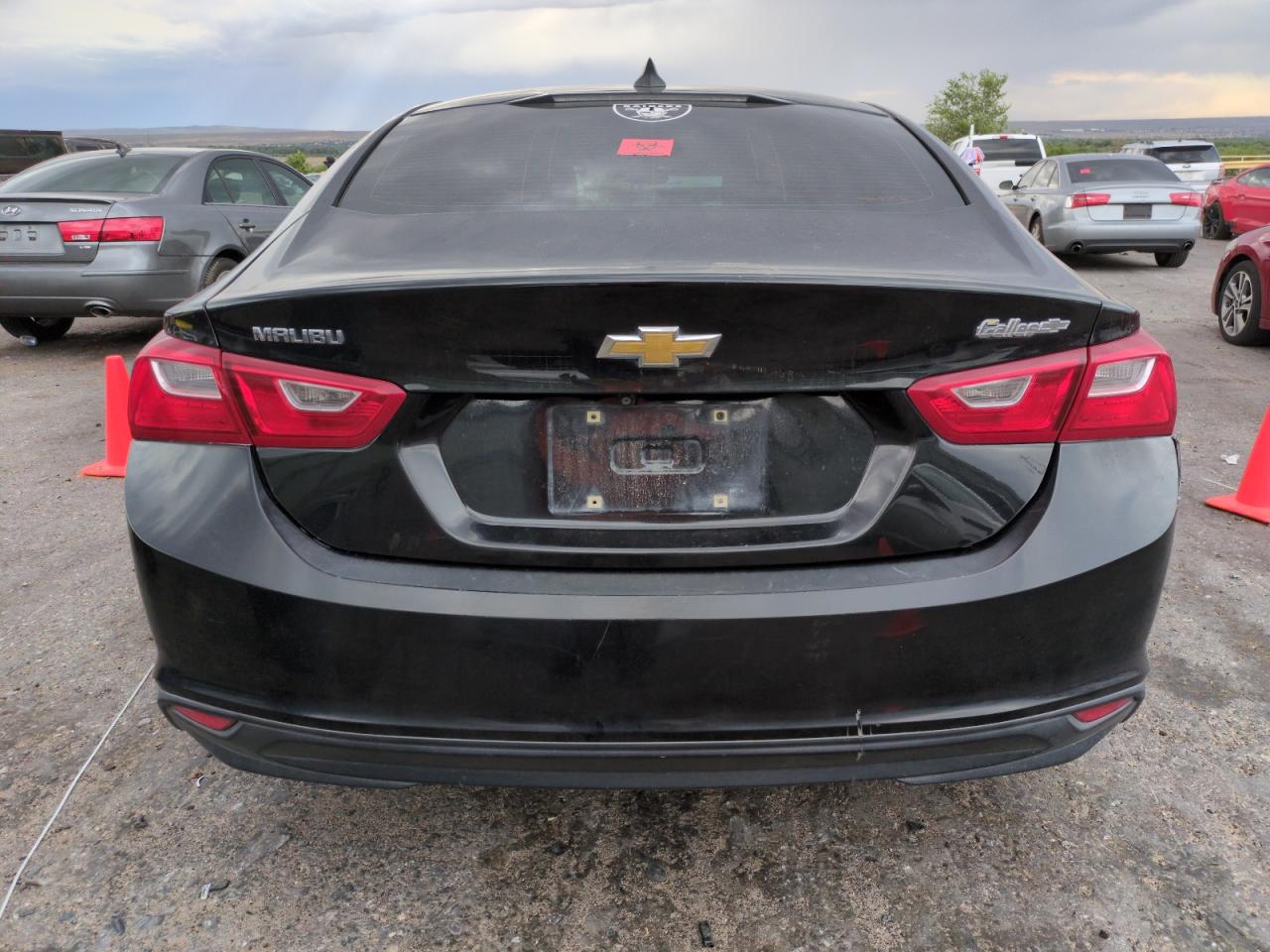 2019 Chev Malibu VIN 1G1ZB5ST3KF206153 photo 6
