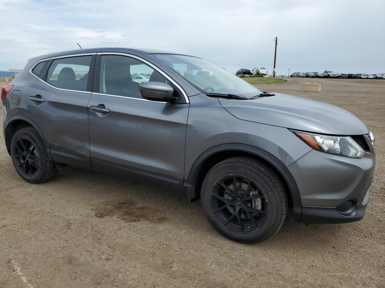2017 NISSAN Rogue VIN JN1BJ1CR9HW126357 photo 4
