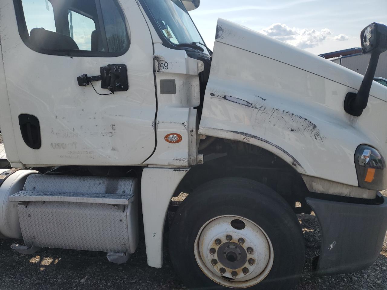 2017 FREIGHTLINER All other VIN 3AKJGEDV1HSJH9204 photo 9
